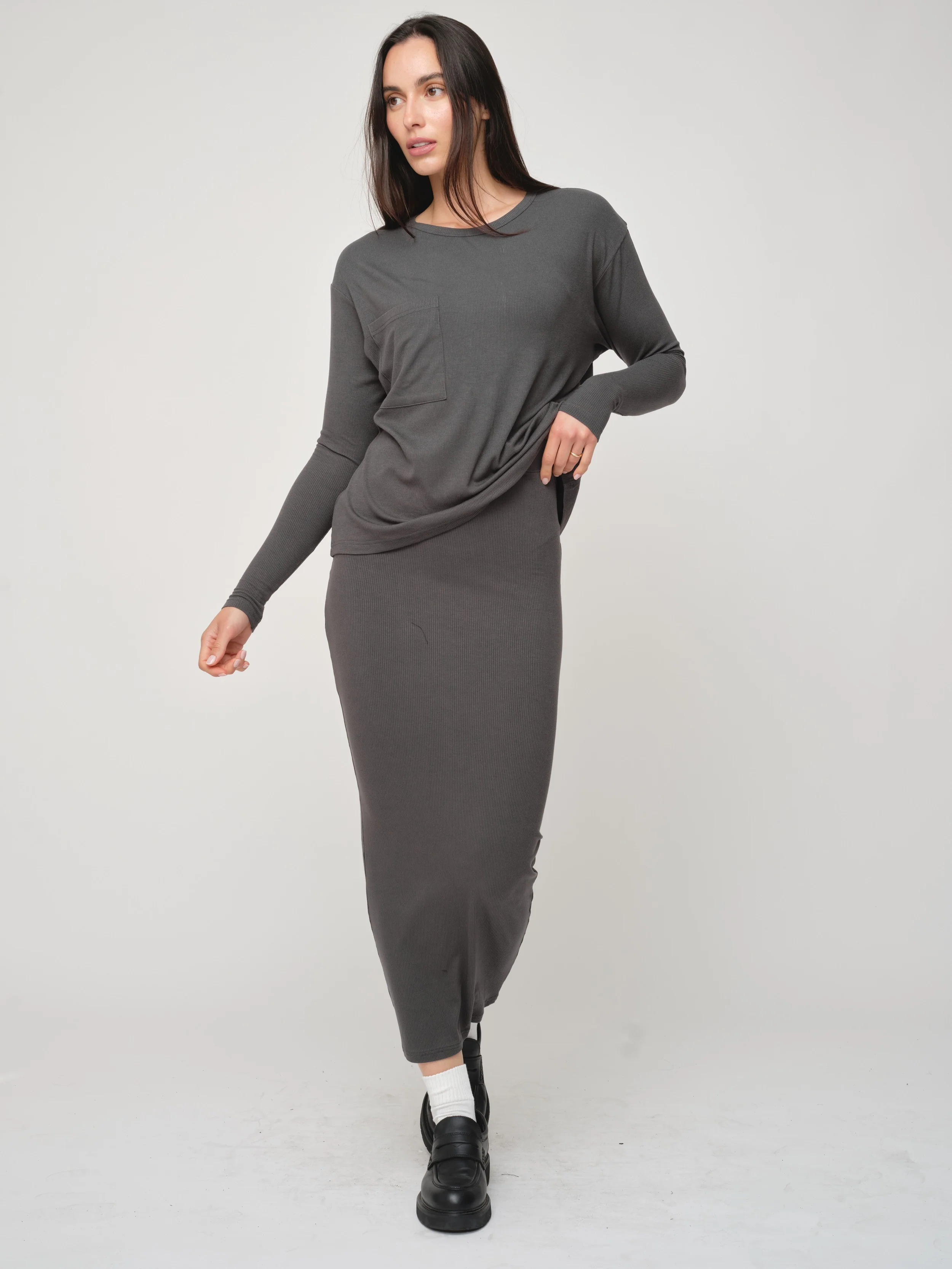Basic Soft Rib Tube Midi Skirt - Image 5