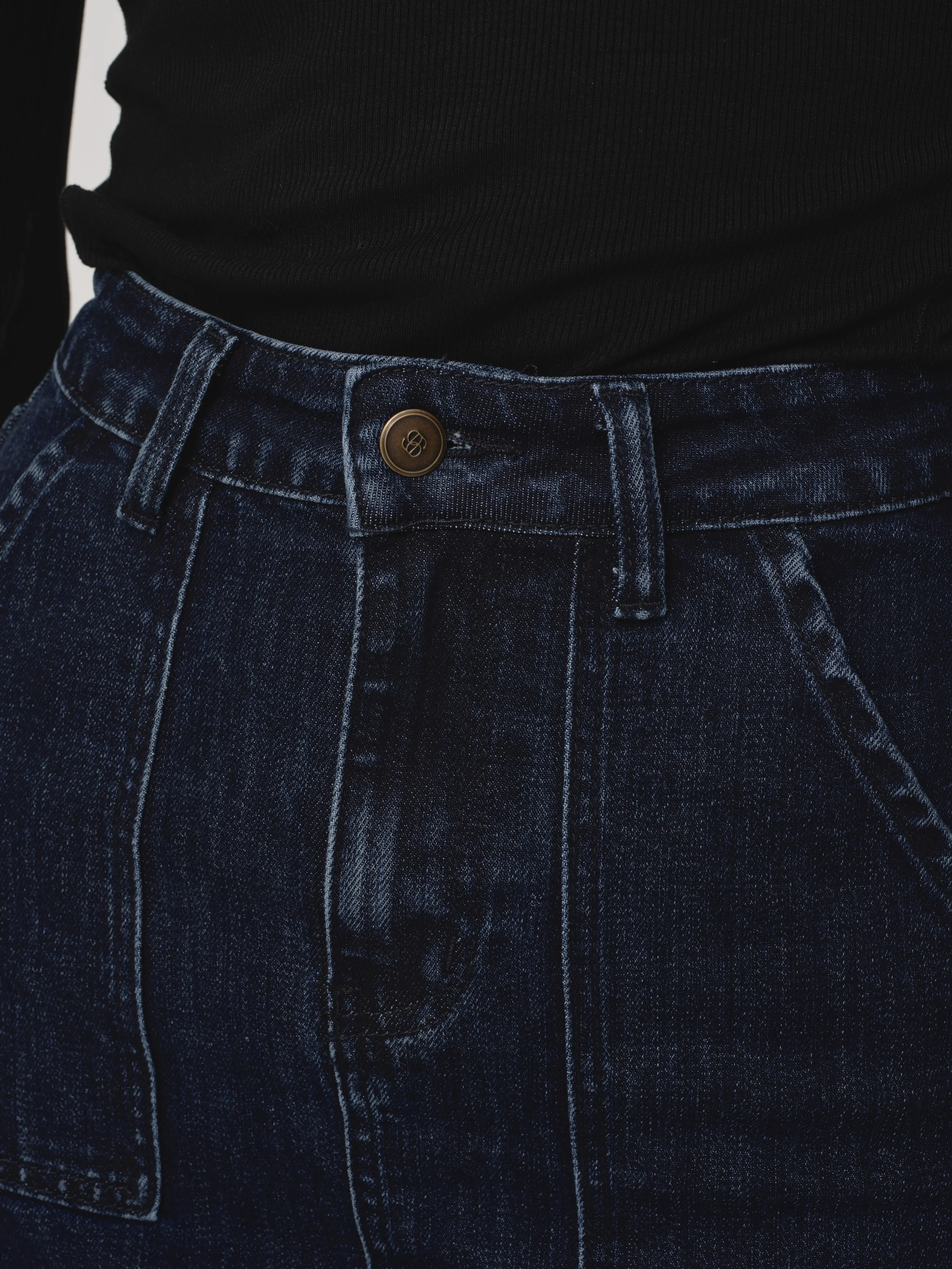 Denim Aline Front Pocket Skirt - Image 6