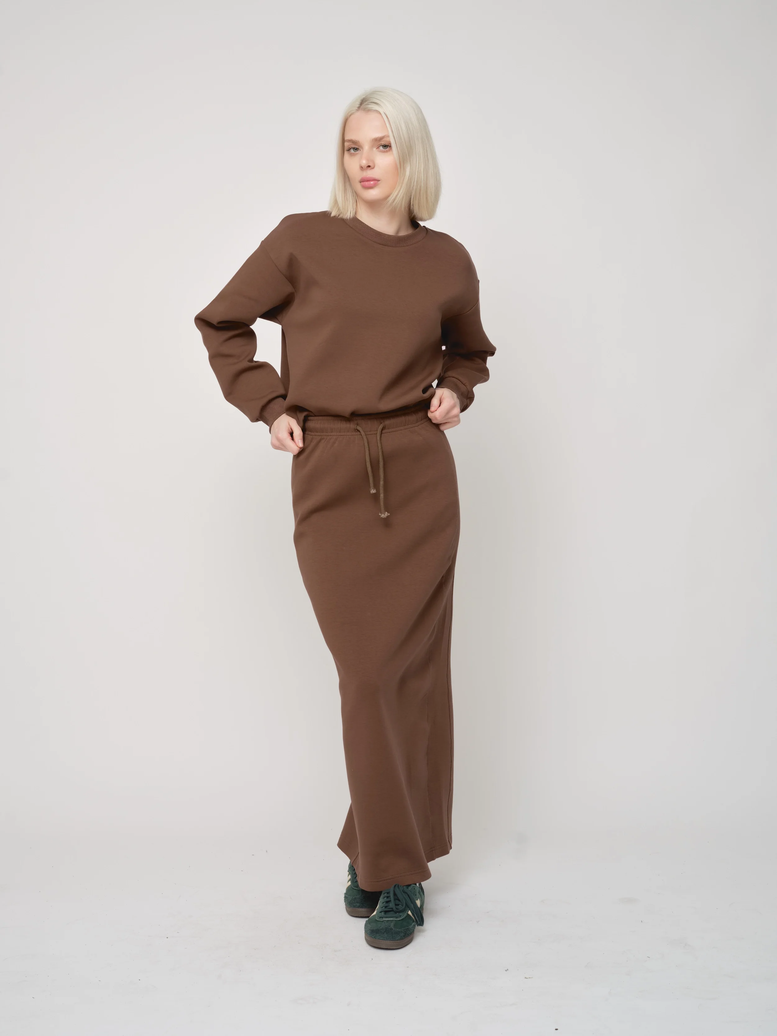 Oversized Classic Sweatshirt - Image 8