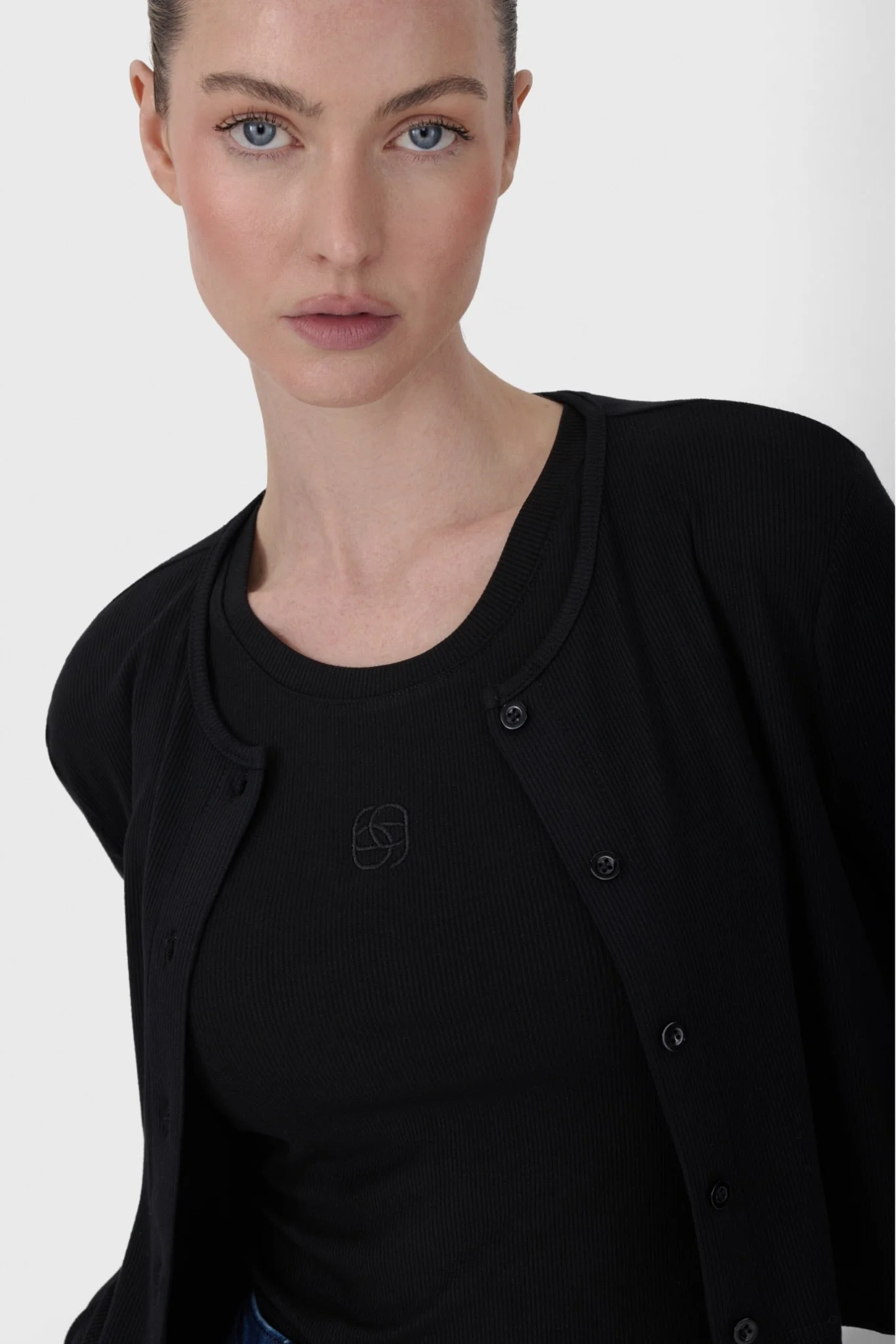 Ribbed Cropped Cardigan - Image 5
