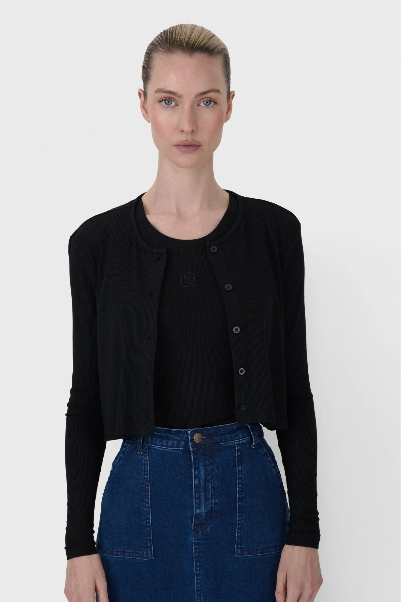 Ribbed Cropped Cardigan - Image 8